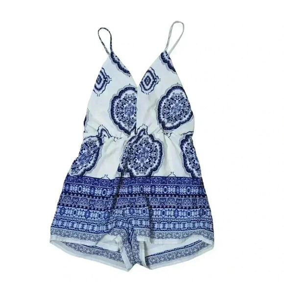 Crystal Doll Blue & White Floral Back Tie Shorts Romper Size 3 - Picture 1 of 7